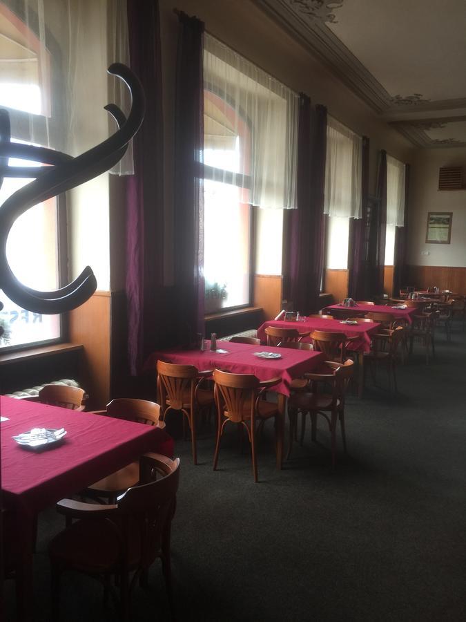 Hotel Dvorak Chrast Eksteriør billede