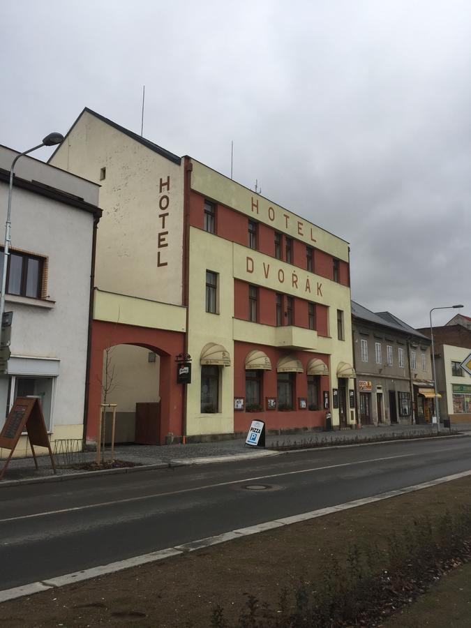 Hotel Dvorak Chrast Eksteriør billede