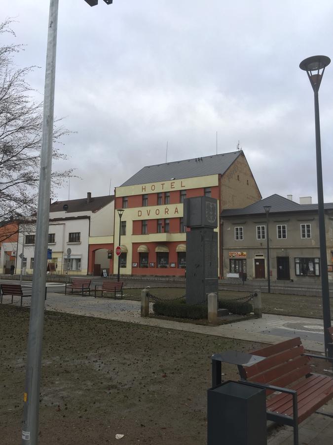 Hotel Dvorak Chrast Eksteriør billede